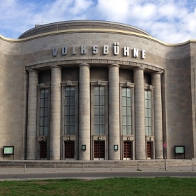 (De)constructing Stereotypes: Media Images in the European Press